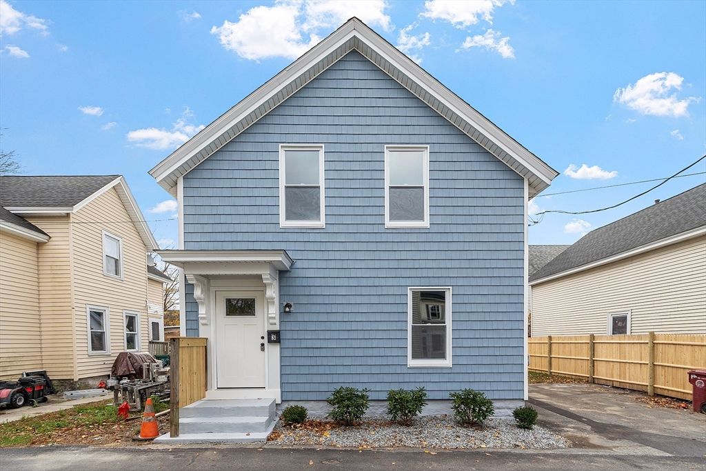 3 Hamel Place, Lowell, MA 01850