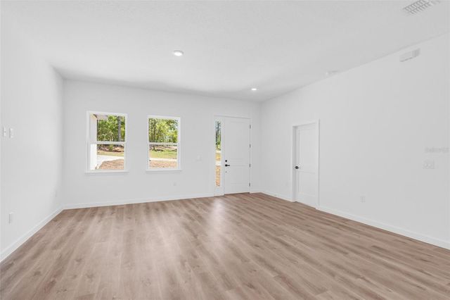 8812 N LANSEN WAY, Citrus Springs, FL 34434