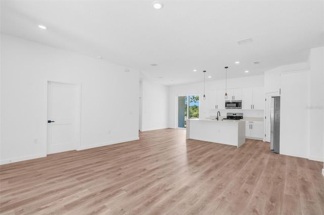 8812 N LANSEN WAY, Citrus Springs, FL 34434