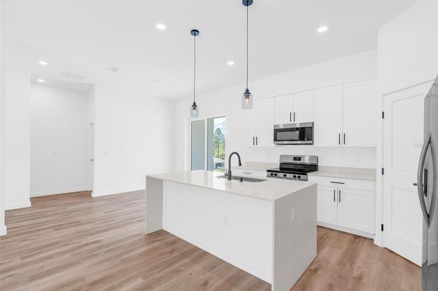 8812 N LANSEN WAY, Citrus Springs, FL 34434