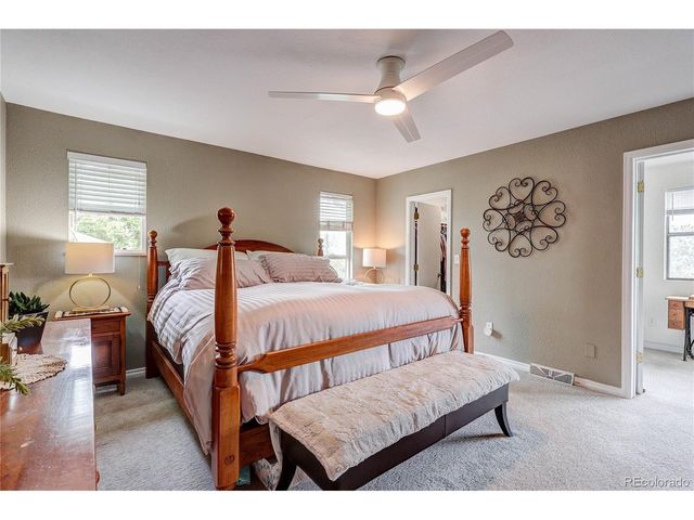 5394 S Cimarron Rd, Littleton, CO 80123
