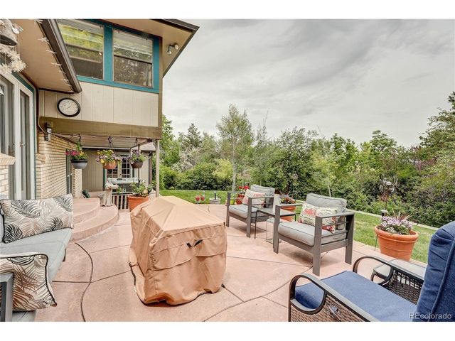 5394 S Cimarron Rd, Littleton, CO 80123