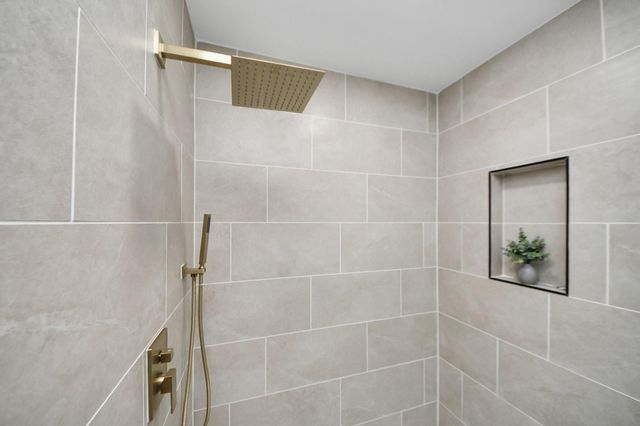 6249 Locke Lane, Houston, TX 77057