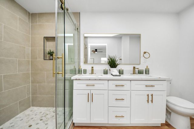 6249 Locke Lane, Houston, TX 77057