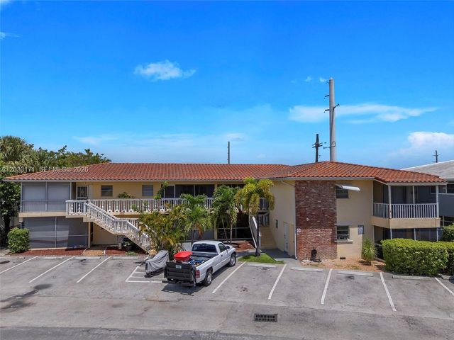 2101 NE 68th Street 202, Fort Lauderdale, FL 33308