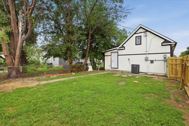 2001 4TH Avenue, Council Bluffs, IA 51501