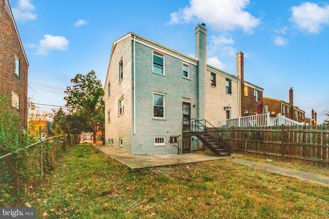 5050 BENNING RD SE, Washington, DC 20019