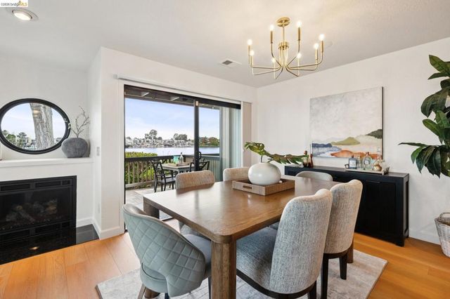 1303 Crown Dr 54, Alameda, CA 94501