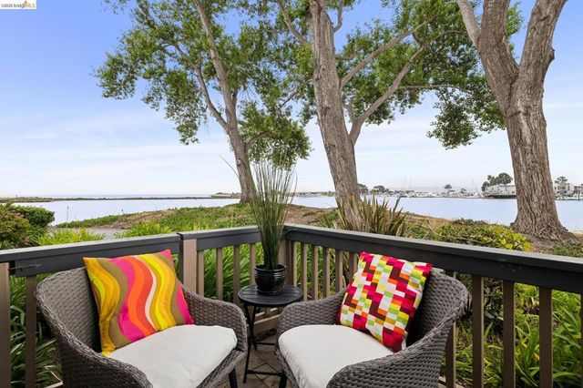 1303 Crown Dr 54, Alameda, CA 94501