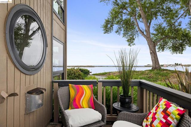 1303 Crown Dr 54, Alameda, CA 94501