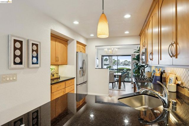 1303 Crown Dr 54, Alameda, CA 94501