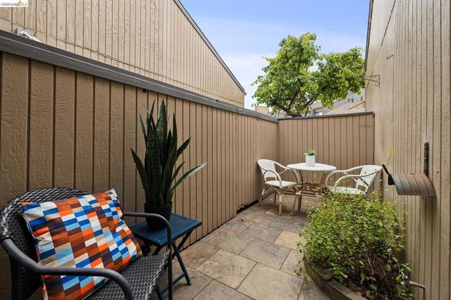 1303 Crown Dr 54, Alameda, CA 94501