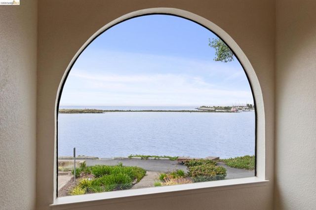 1303 Crown Dr 54, Alameda, CA 94501