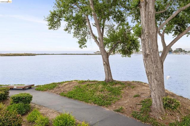 1303 Crown Dr 54, Alameda, CA 94501
