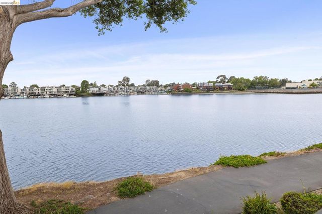 1303 Crown Dr 54, Alameda, CA 94501