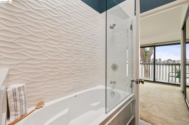 1303 Crown Dr 54, Alameda, CA 94501