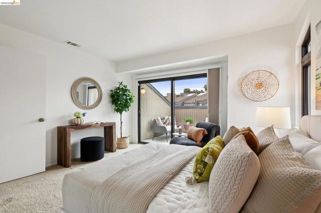 1303 Crown Dr 54, Alameda, CA 94501