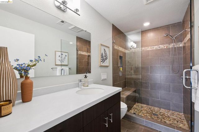 1303 Crown Dr 54, Alameda, CA 94501