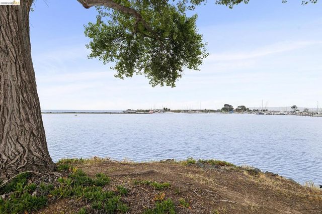 1303 Crown Dr 54, Alameda, CA 94501