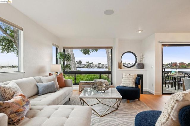 1303 Crown Dr 54, Alameda, CA 94501