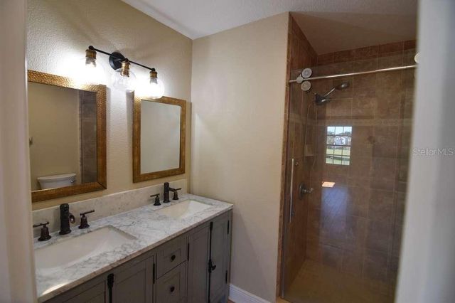 3233 HICKORY TREE ROAD, St Cloud, FL 34772