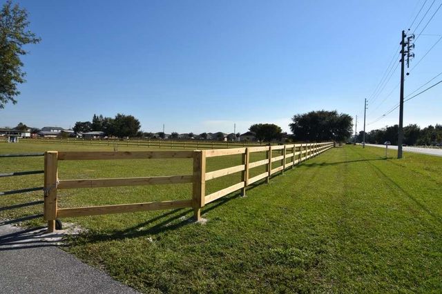 3233 HICKORY TREE ROAD, St Cloud, FL 34772