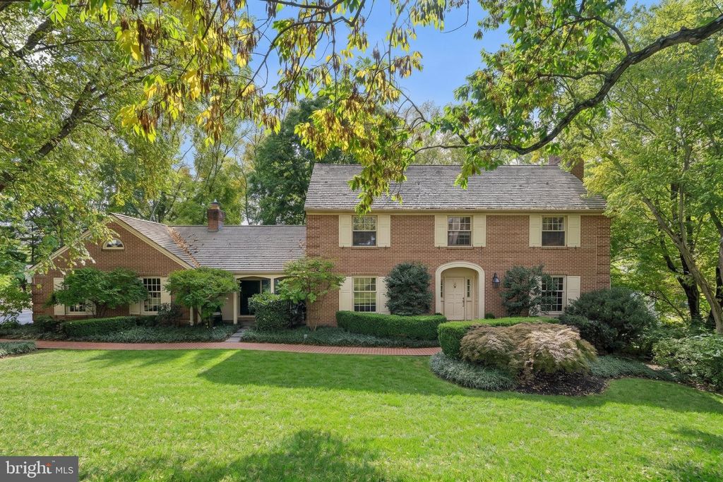 181 HUNT VALLEY CIR, BERWYN, PA 19312 — exterior