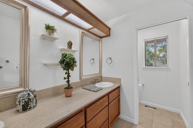 119 Rocky Cove Ct, Folsom, CA 95630