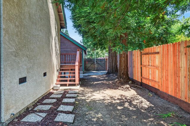 119 Rocky Cove Ct, Folsom, CA 95630