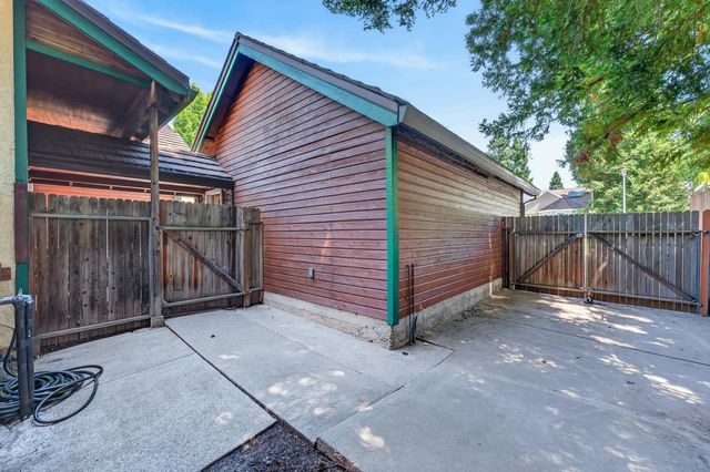 119 Rocky Cove Ct, Folsom, CA 95630