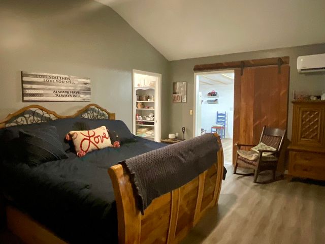 690 Ditch Gap Road, Whitwell, TN 37397