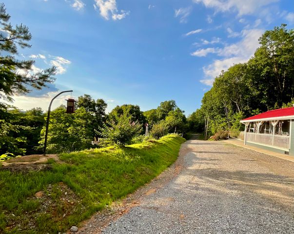 690 Ditch Gap Road, Whitwell, TN 37397