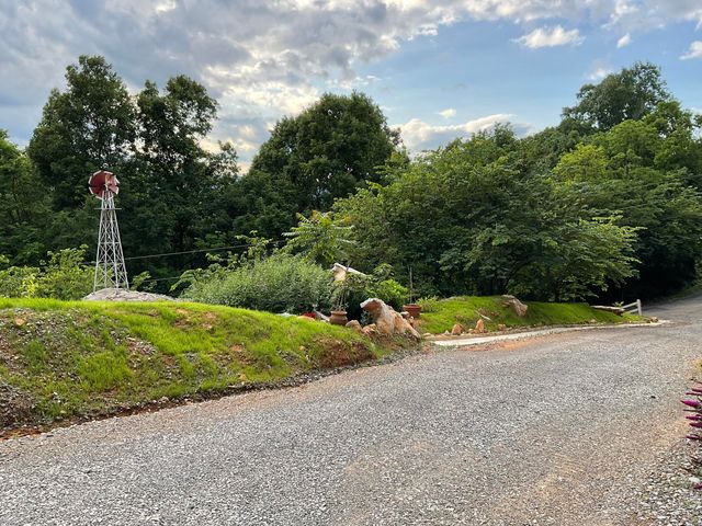 690 Ditch Gap Road, Whitwell, TN 37397