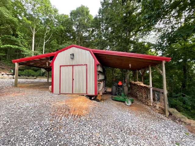 690 Ditch Gap Road, Whitwell, TN 37397