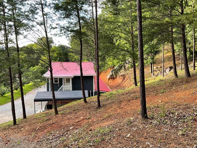 690 Ditch Gap Road, Whitwell, TN 37397