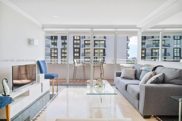 8911 Collins Avenue 802, Surfside, FL 33154