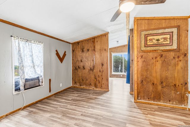 18525 County Road 5722, Castroville, TX 78009
