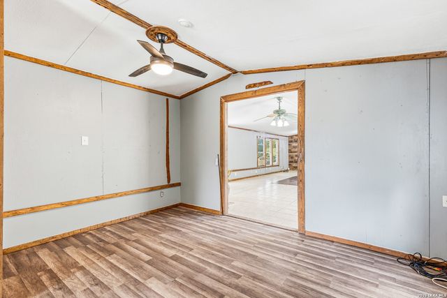 18525 County Road 5722, Castroville, TX 78009