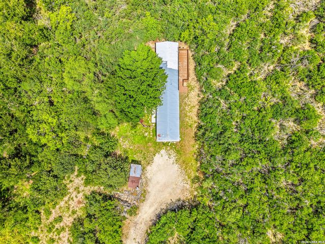 18525 County Road 5722, Castroville, TX 78009