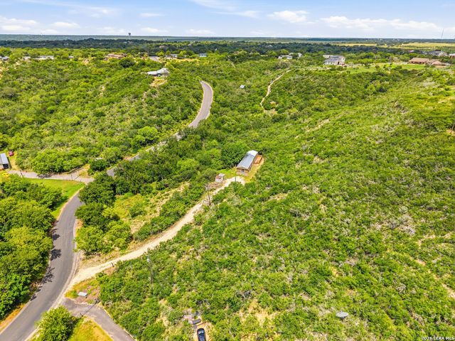 18525 County Road 5722, Castroville, TX 78009