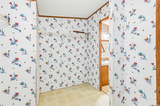 18525 County Road 5722, Castroville, TX 78009