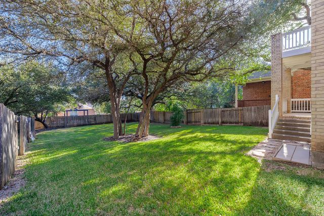 313 El Socorro LN, Austin, TX 78732