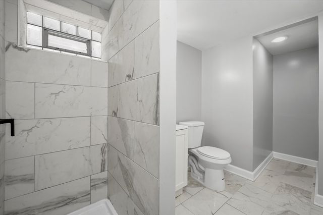 8532 S Damen Avenue, Chicago, IL 60620
