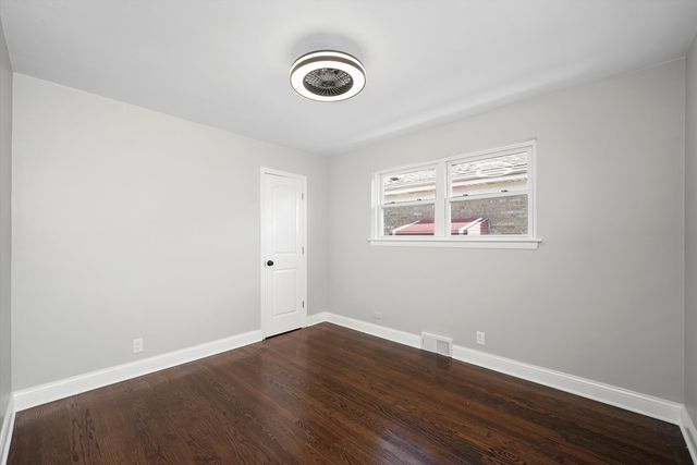 8532 S Damen Avenue, Chicago, IL 60620