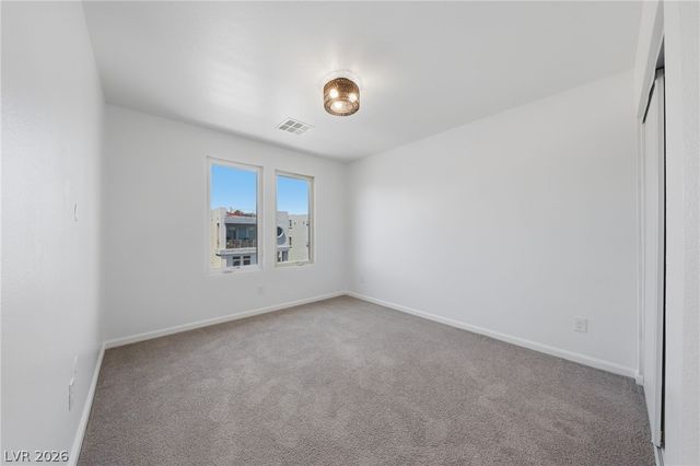 8111 Carpenter Creek Avenue, Las Vegas, NV 89113