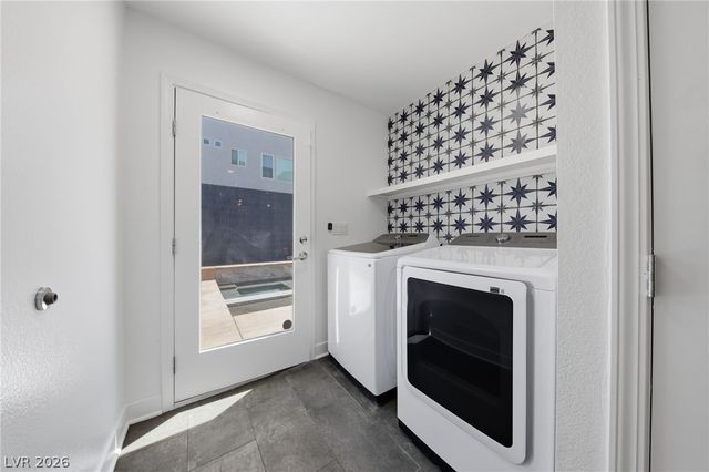 8111 Carpenter Creek Avenue, Las Vegas, NV 89113