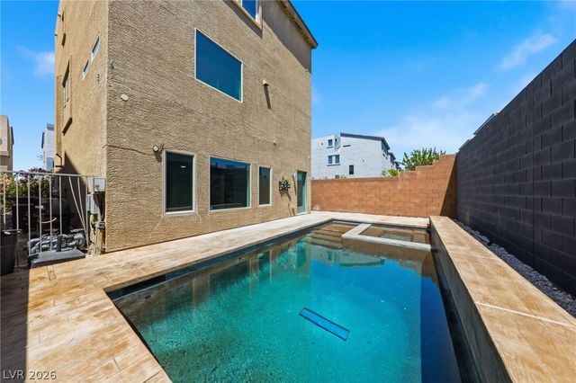 8111 Carpenter Creek Avenue, Las Vegas, NV 89113