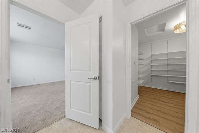 8111 Carpenter Creek Avenue, Las Vegas, NV 89113