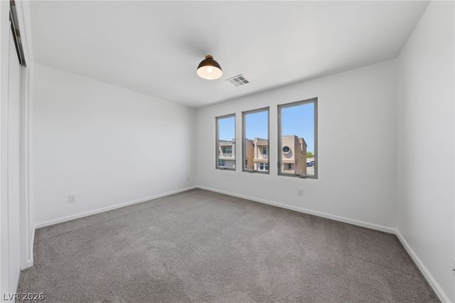 8111 Carpenter Creek Avenue, Las Vegas, NV 89113