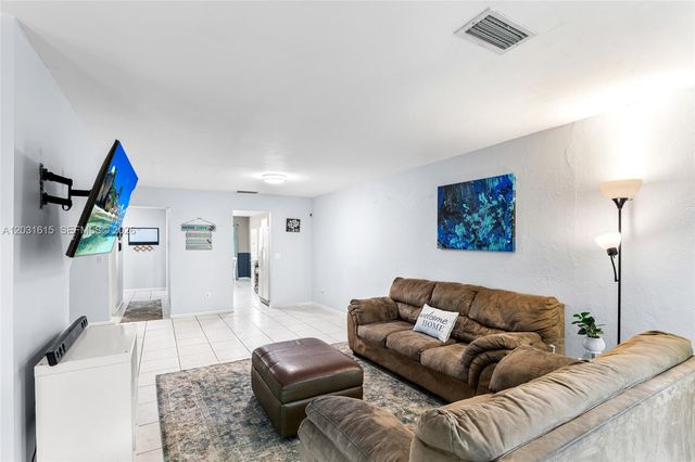 11870 Donlin Drive, Wellington, FL 33414